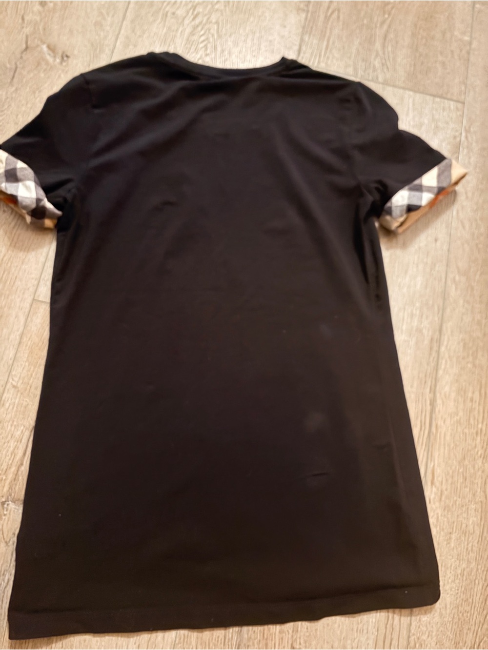 Burberry Black Short Sleeve Tee with Signature Check Cuffs - Picture 4 of 5